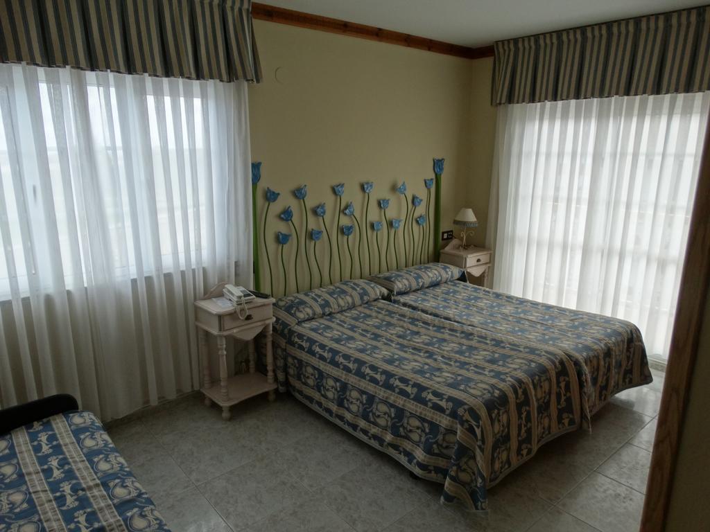 Hotel Los Juncos Noja Extérieur photo